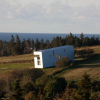 ca-Nova Scotia-MacKay Lyons Sweetapple Architects-Sliding House-house-seaside